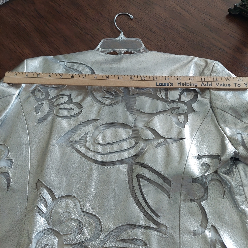 Chico's Siver cut out vegan leather blazer - Picture 6 of 8